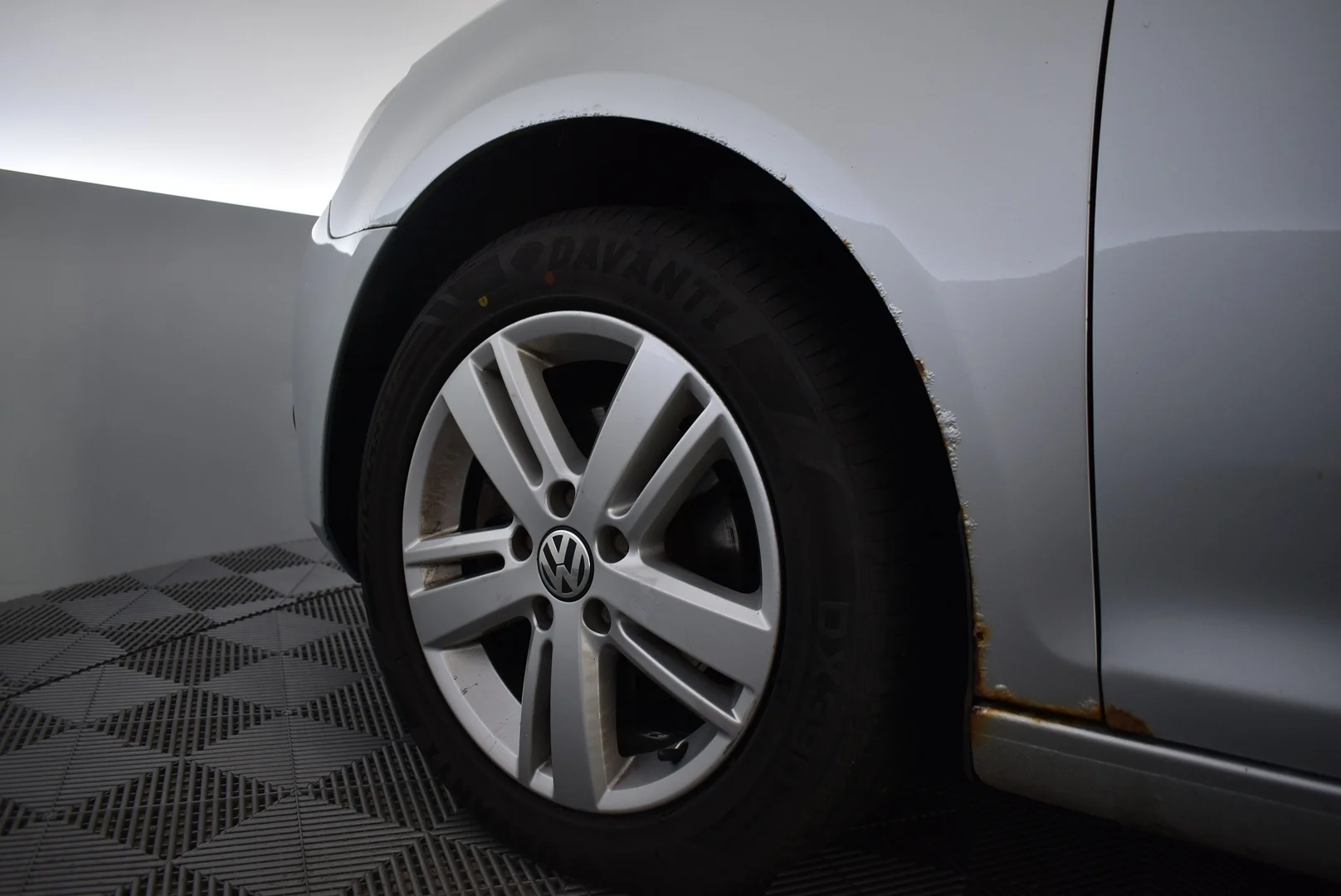 Car Image - tPecNNuE6pGeQL2osxPPP