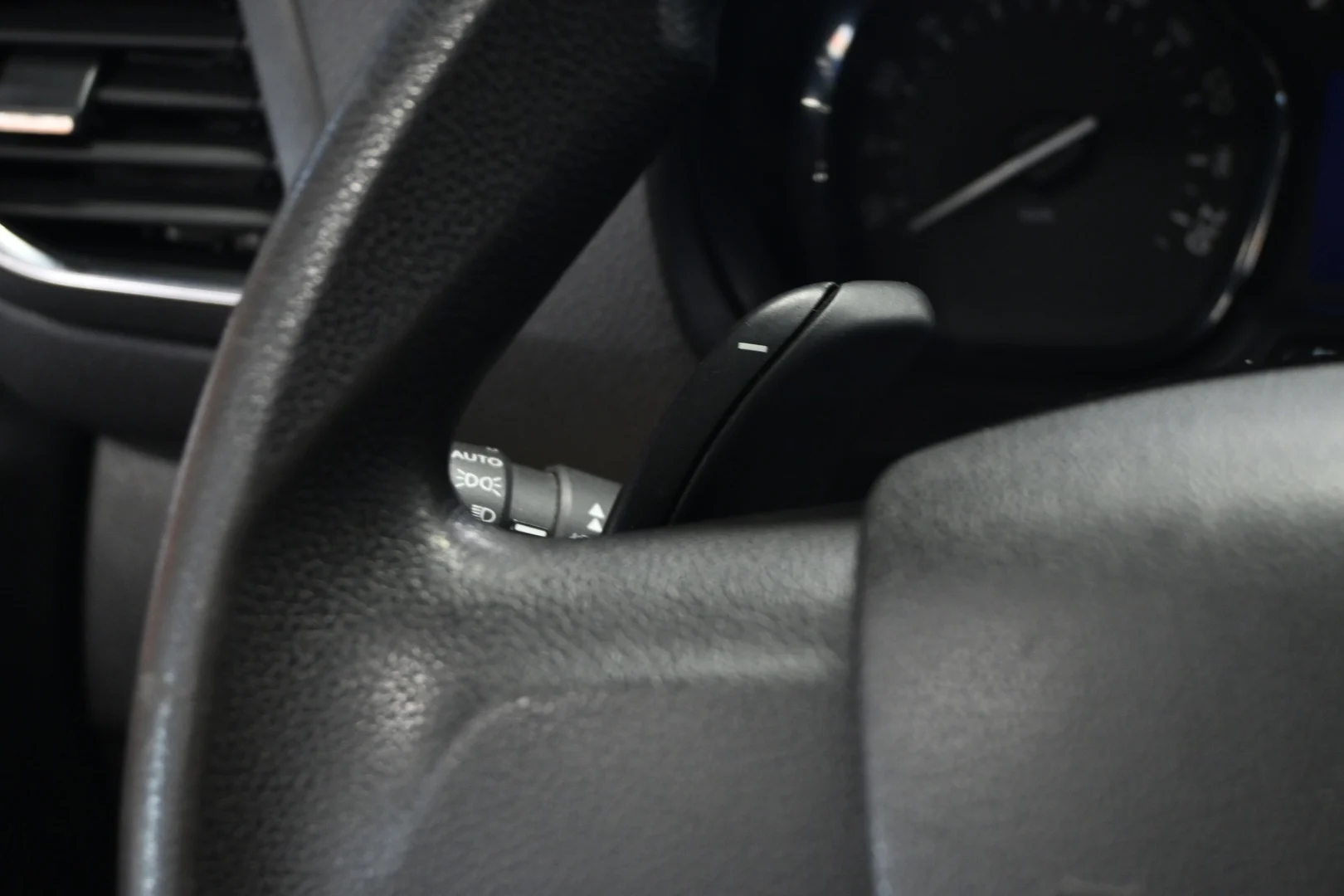 Car Image - 4SWnYeoV1uqRnlC0SB40JB
