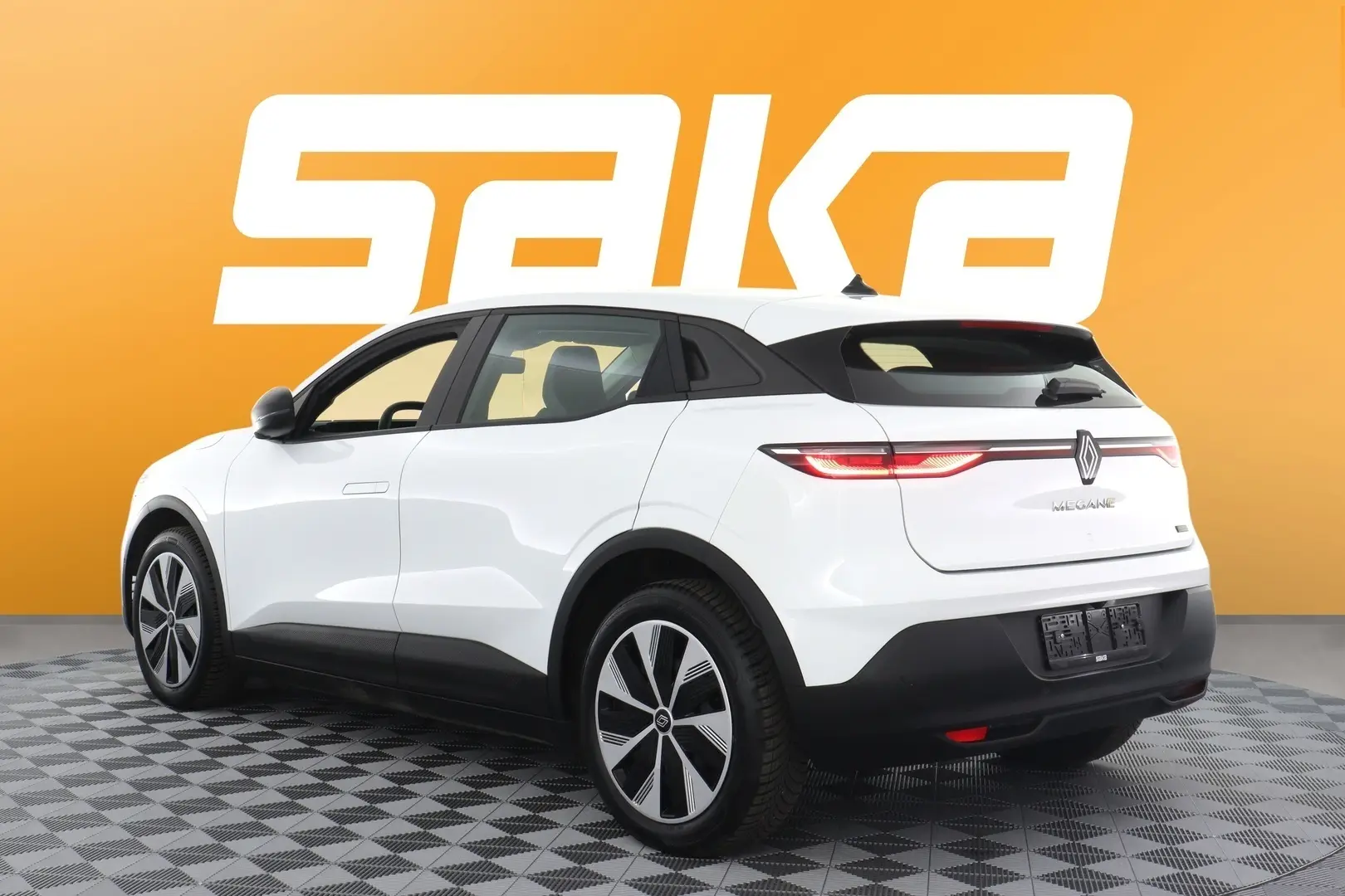 Car Image - 725KKVdHr8xvoeBXhKWeFe