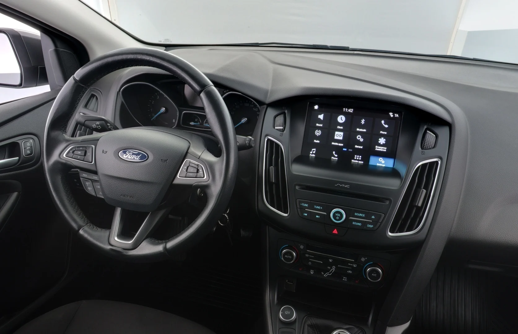 Car Image - 014q648F3KIzCJfE1QmoCh