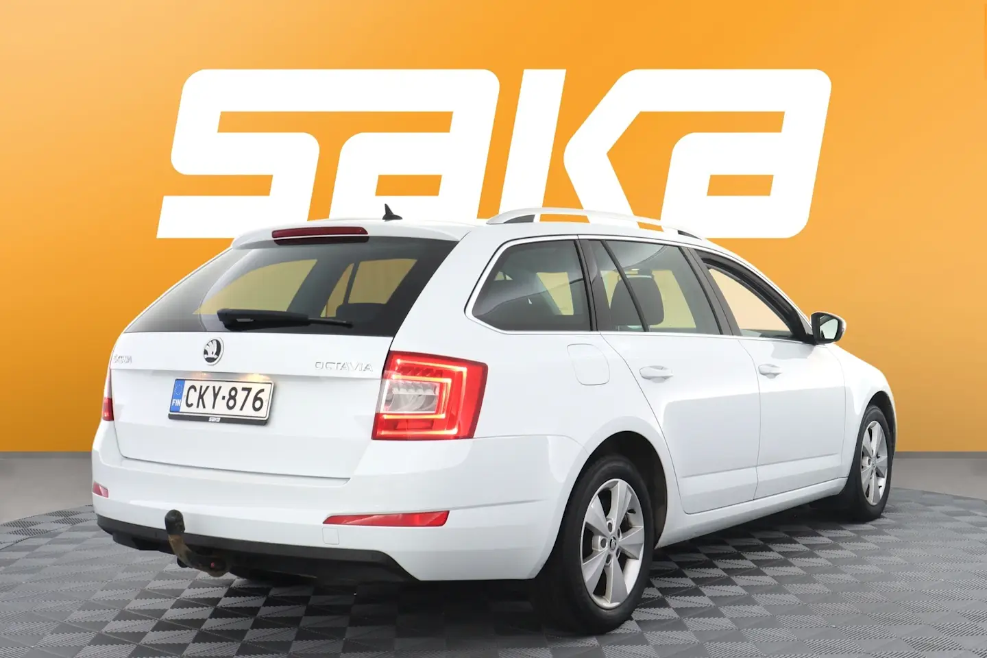 Car Image - 592UTpUE5tDpIW7m4zsieB