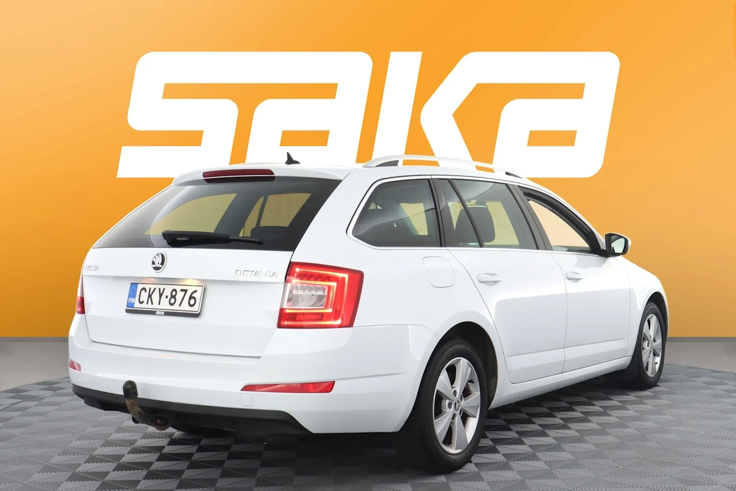 Car Image - 592UTpUE5tDpIW7m4zsieB