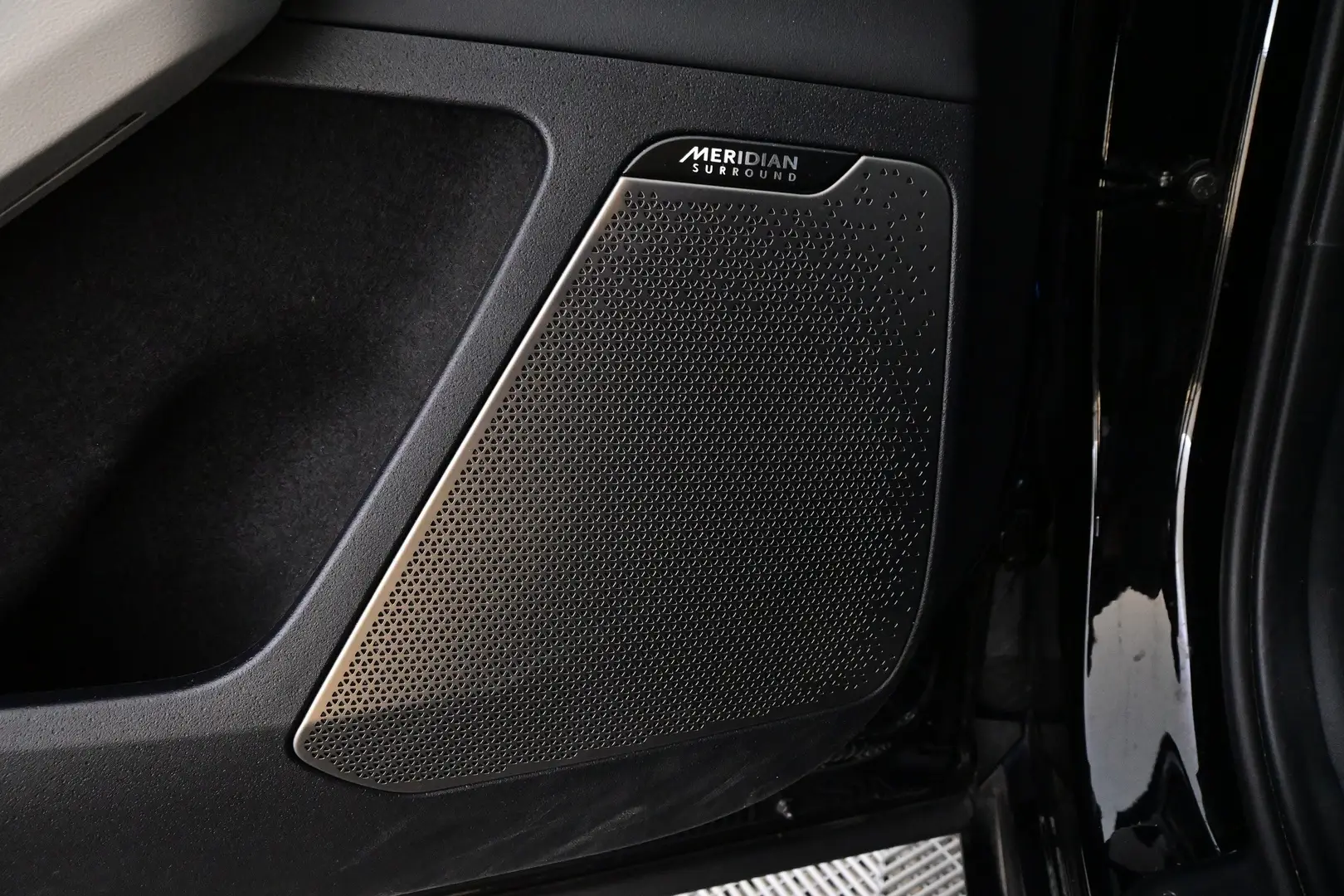 Car Image - 61IixCBTCIHPY2lMNcEu40