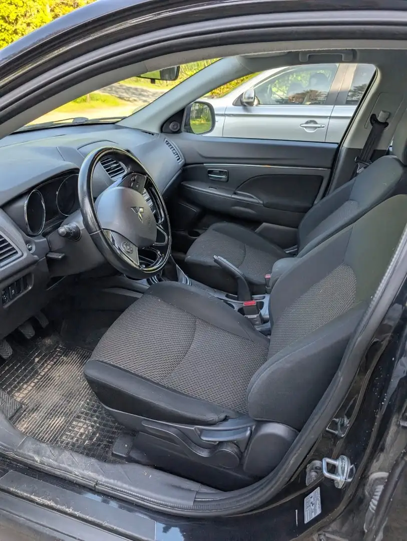 Car Image - 33dHNnG4JTCXhVGGNQiCbR