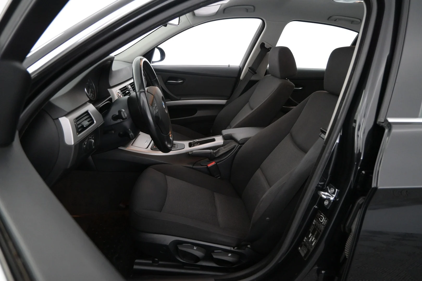 Car Image - 7JBkvZB1viAZAJf9lnZQNT