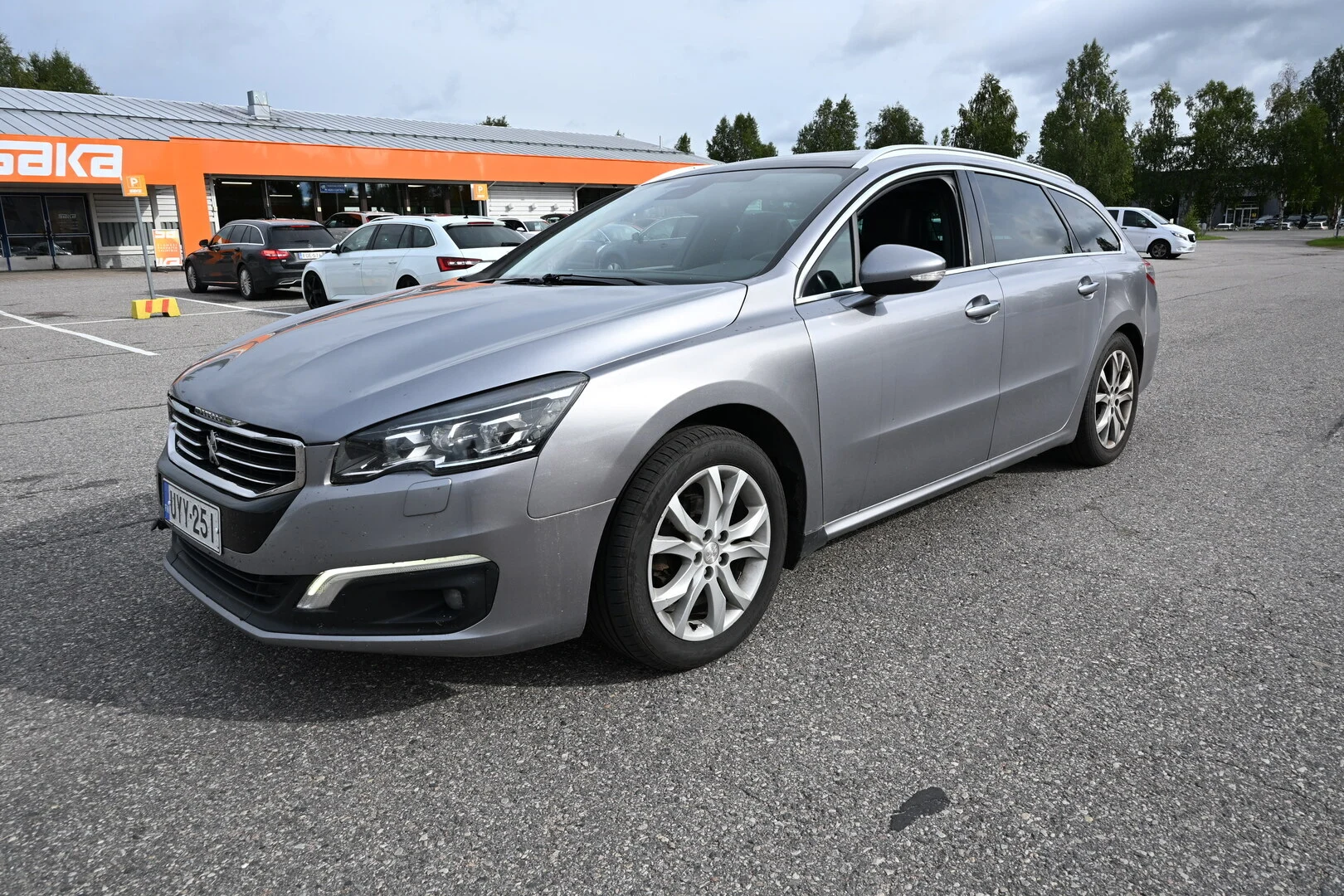 Car Image - 3gz1QEekTTh107A3EYpUco