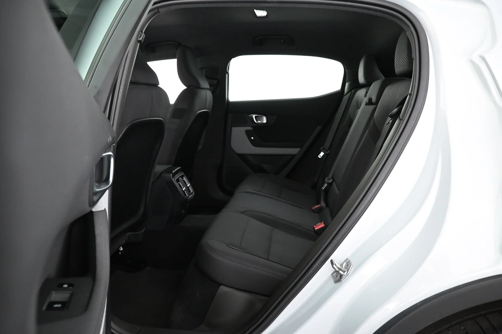Car Image - 2v2TZ1c5r5FuzvtMuhD16O