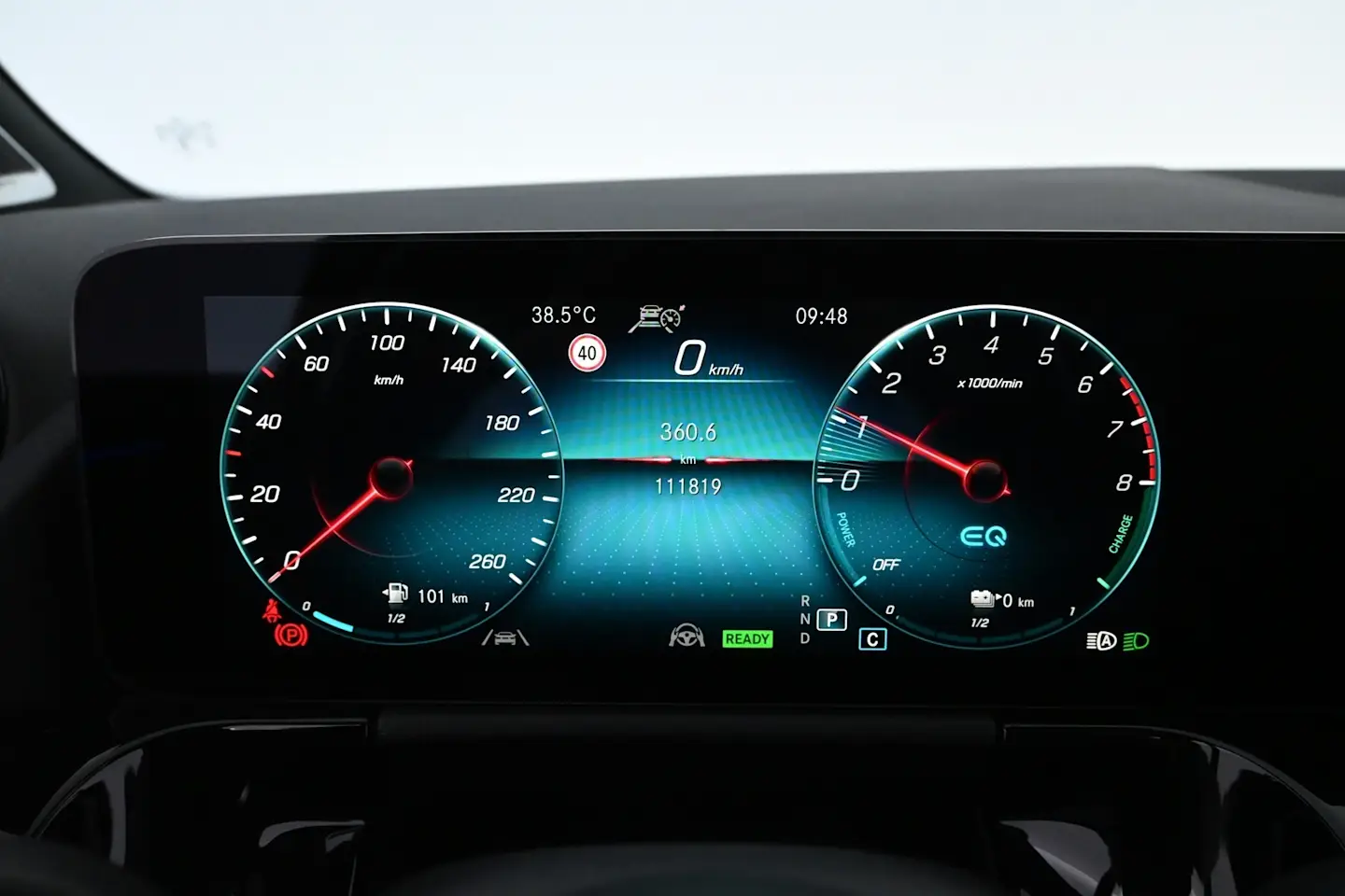 Car Image - 1UJPwY4p9HL2BvR3OZMHiZ