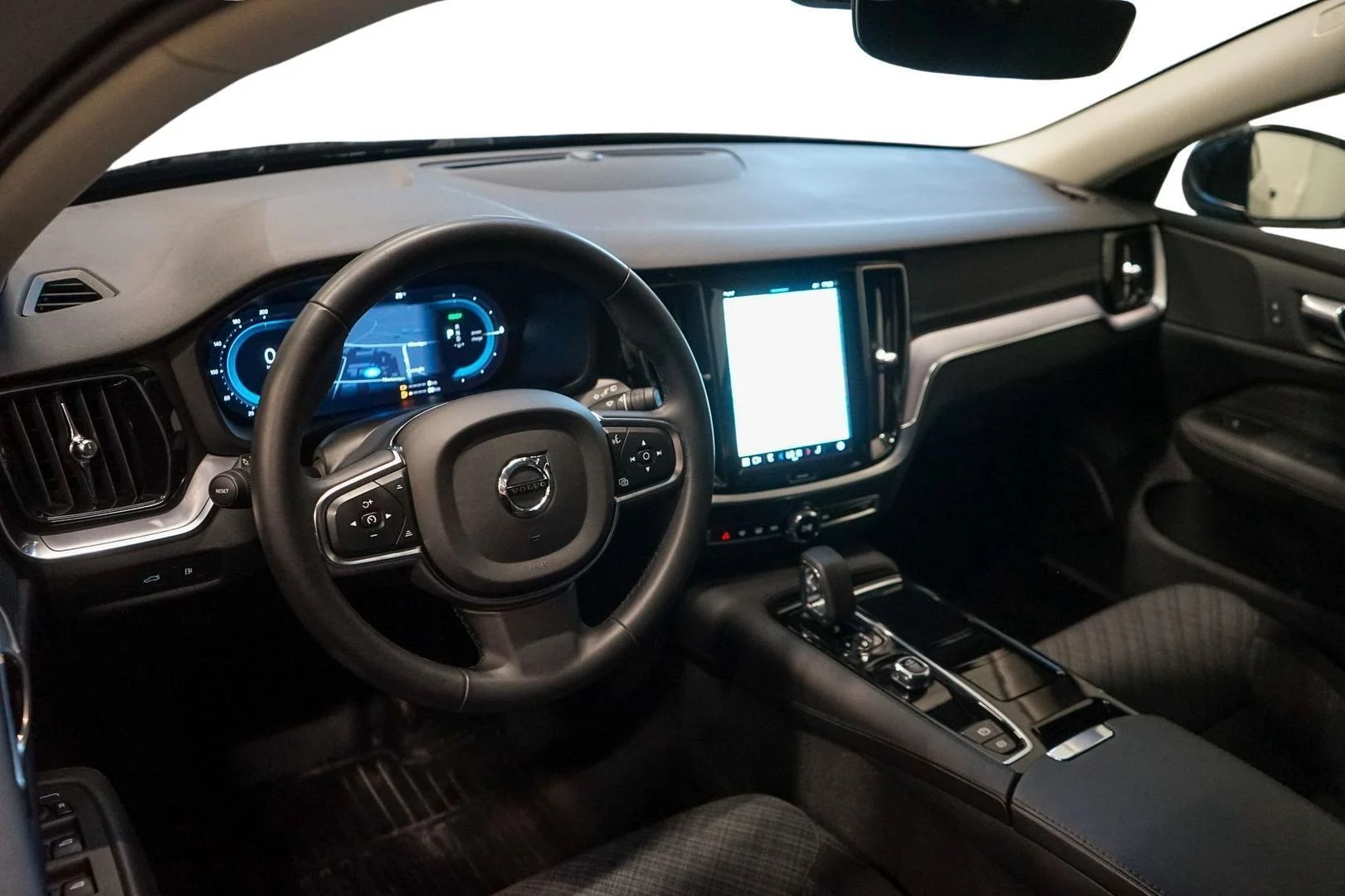 Car Image - 6C9mxy9vhG7sad5fhV0iDj