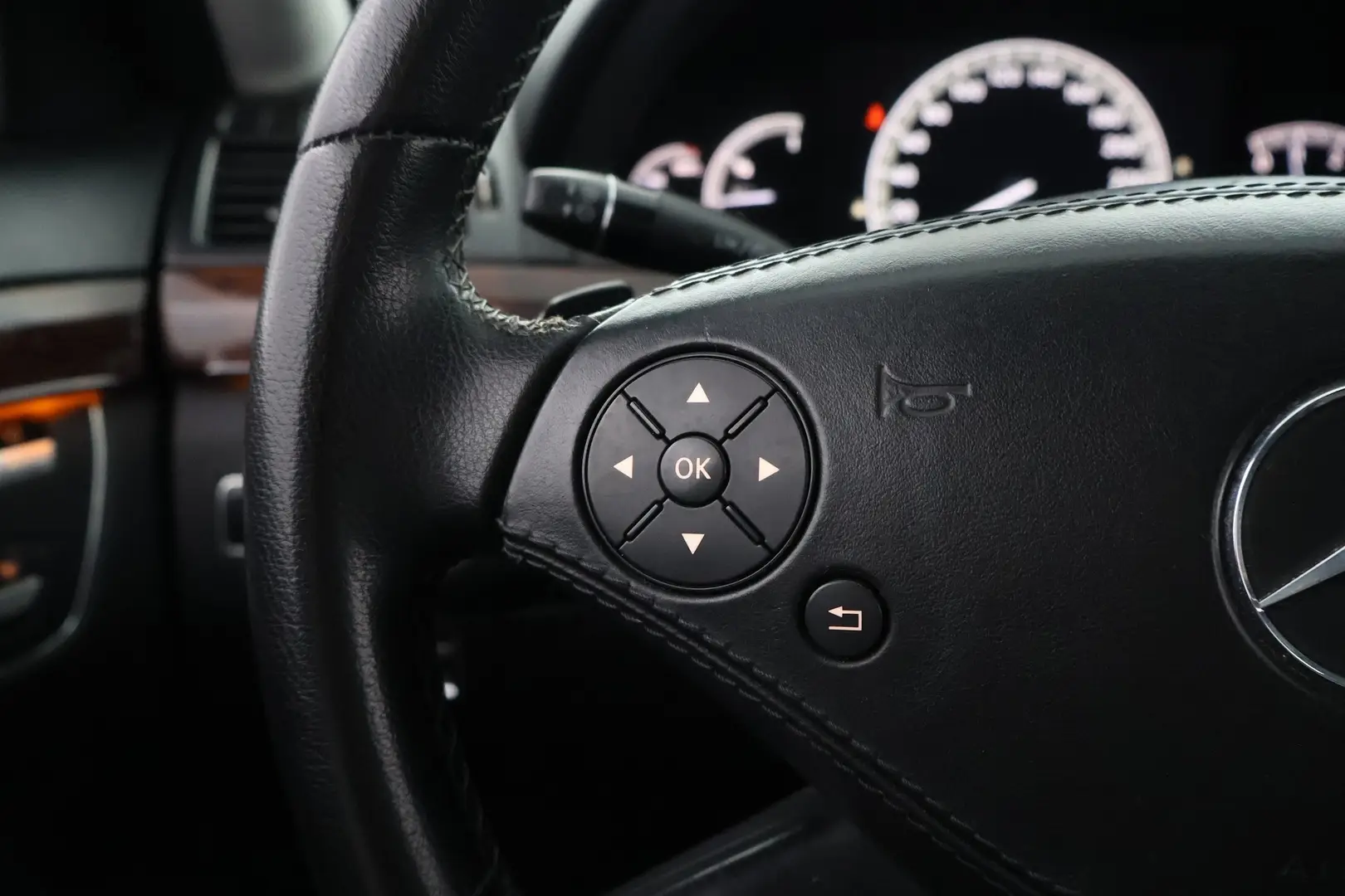 Car Image - dd6BBfFNNIZmIHv81WxM7