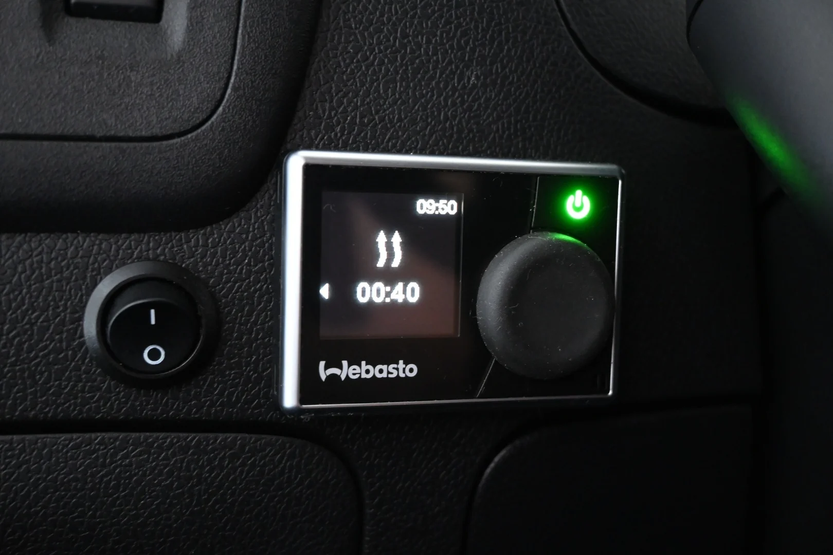 Car Image - 60w0nKeemZfx6JULUkWuCP