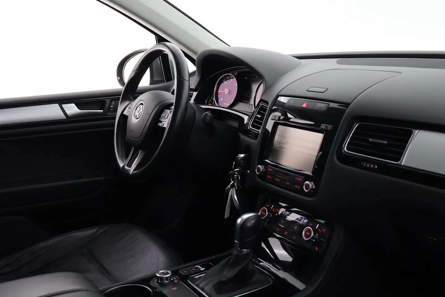 Car Image - 50bQSKPKUdplPkw9hT5JTe