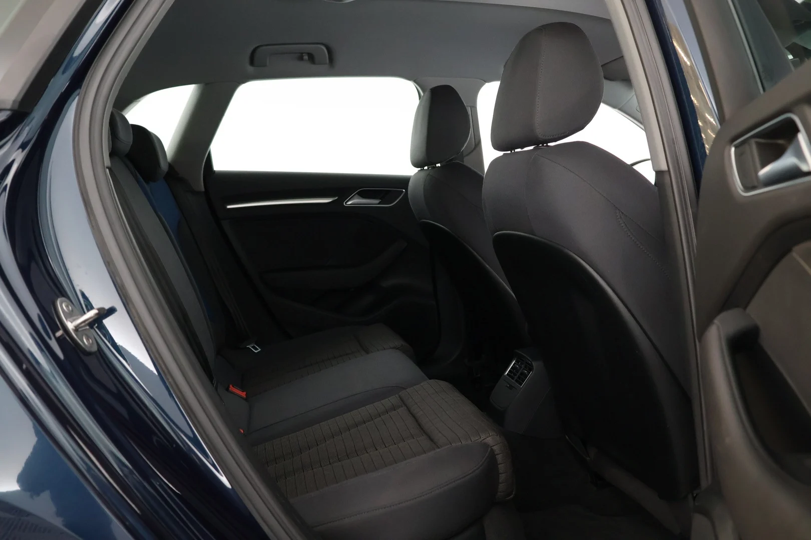 Car Image - 4IMIXNROpf4D3Tp1nLxNL6