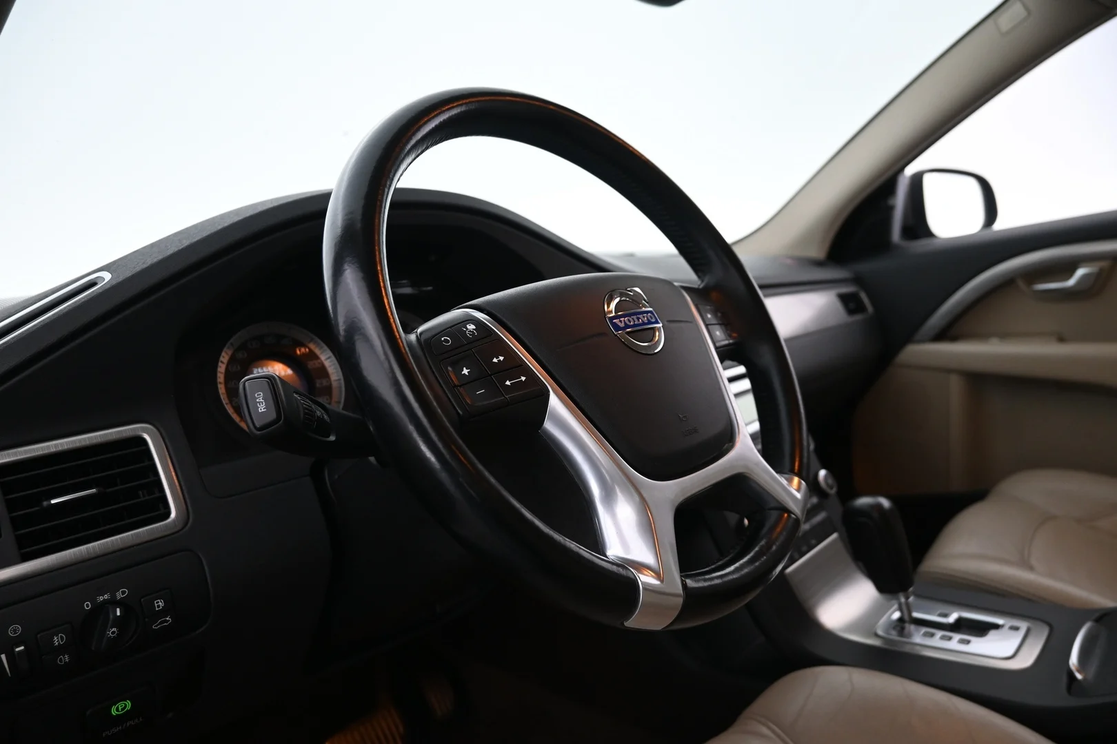 Car Image - 7JxaqM4b6E0vB2yfeOvrBJ
