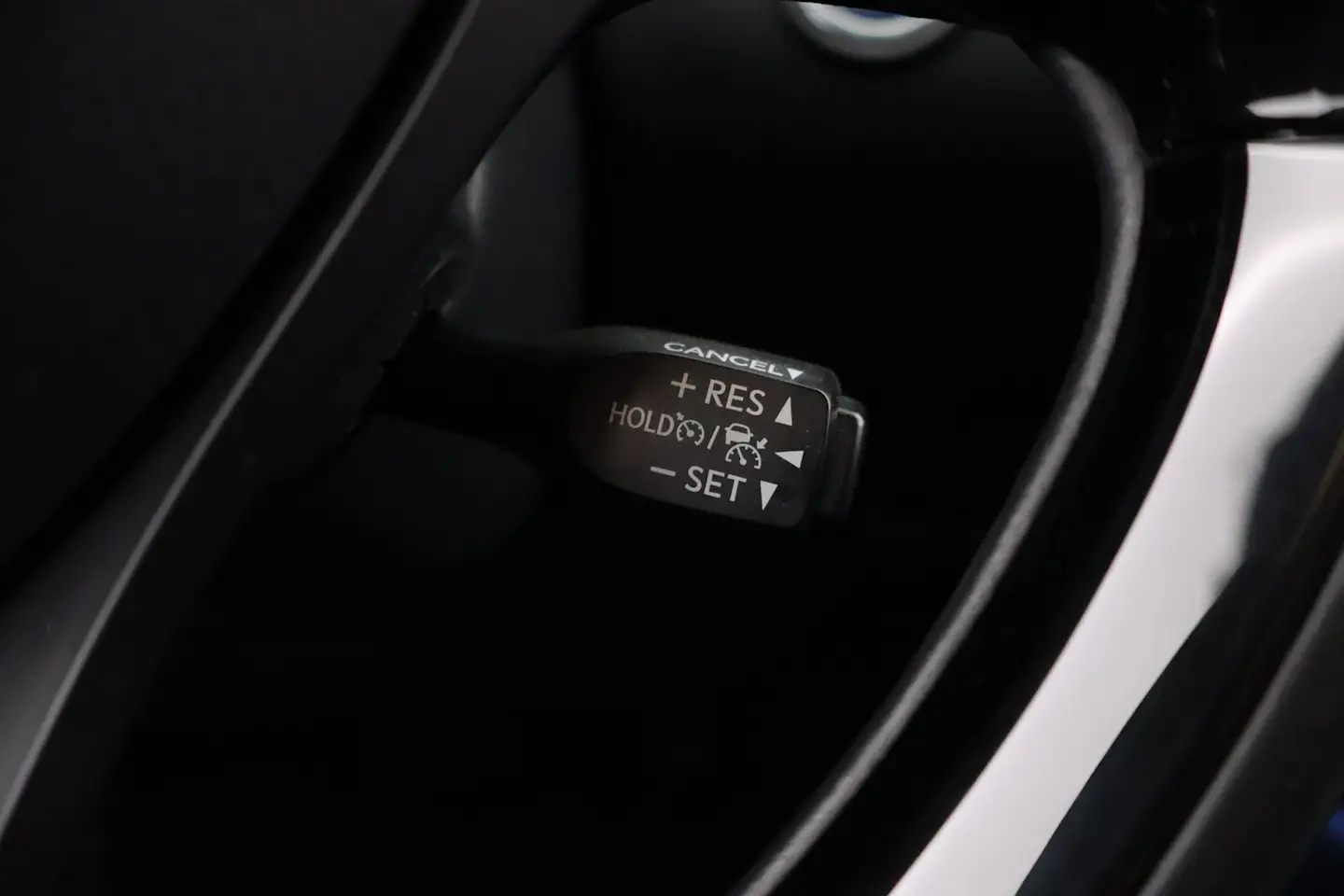 Car Image - 1mpIqZs1v9q4dFnEdxP6oH