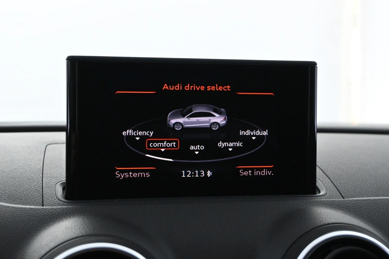 Car Image - 7hyIEUbNfscQHaXLREnNXZ