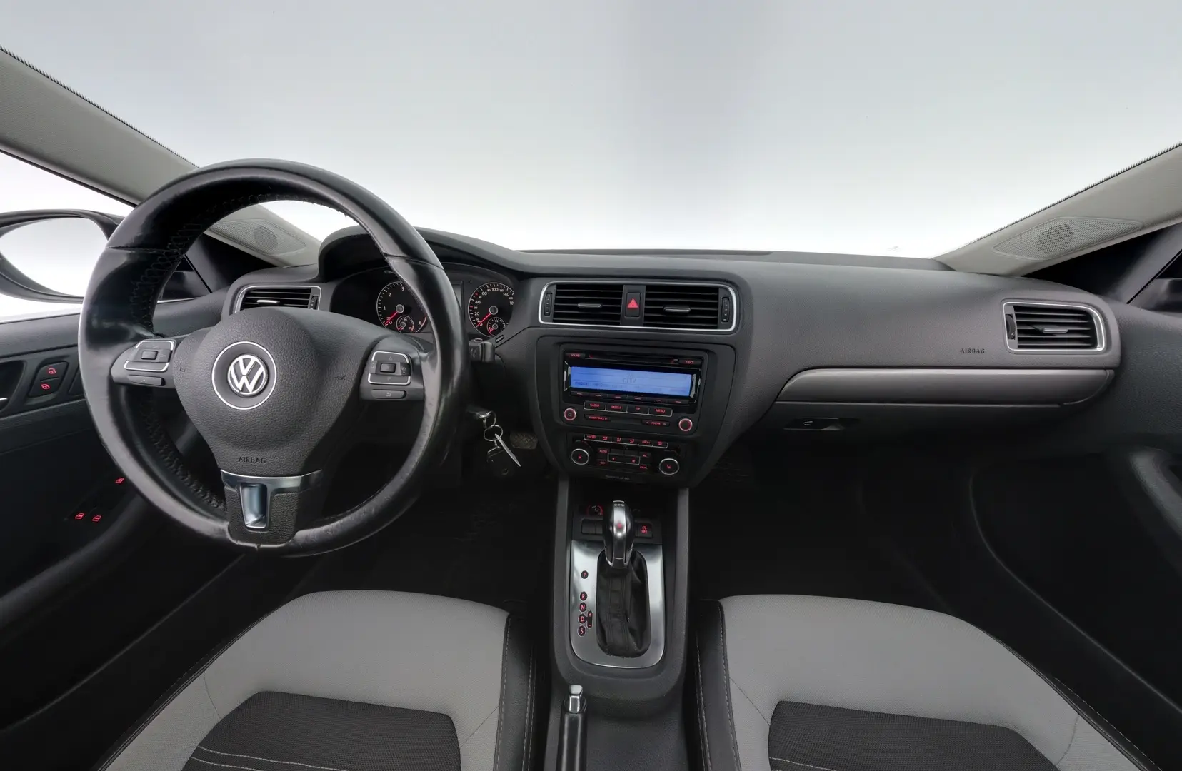 Car Image - 2Y8UQVmTqpf4xjzWVcuko1