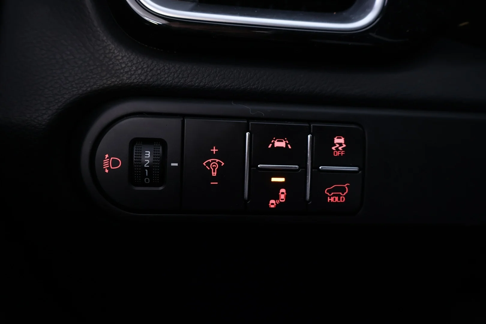 Car Image - 4kbrgE6jCznhbVpOcwpkuP