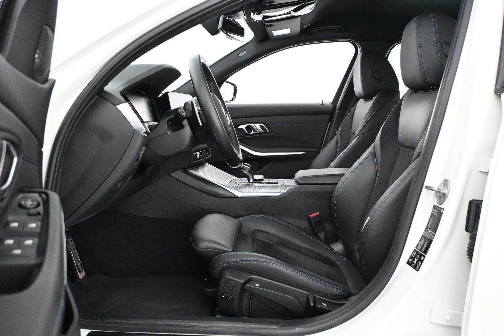 Car Image - 4OEhOY3Cnakf1fv81yEApW