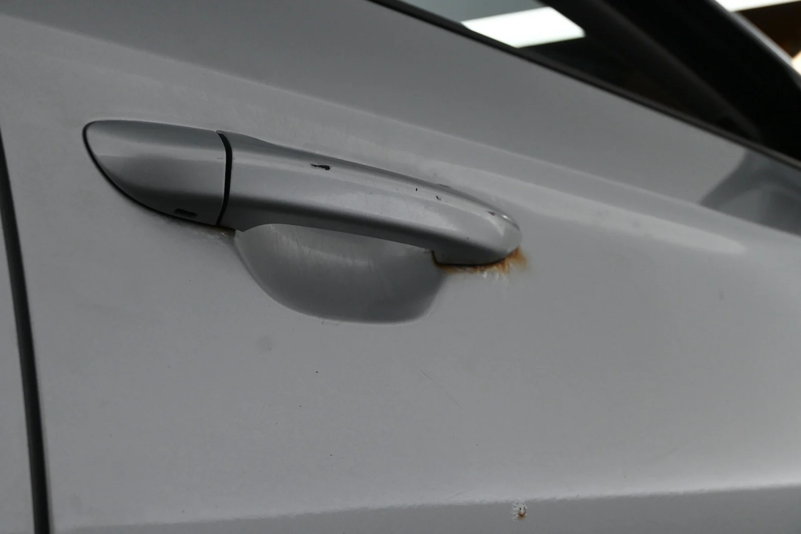 Car Image - yvekOTwZHCWzkVJs0PqxD