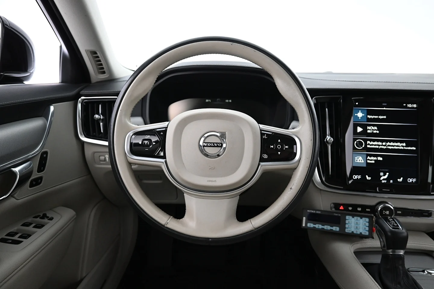 Car Image - 1AxNoMXUem26o9svPe7VDR