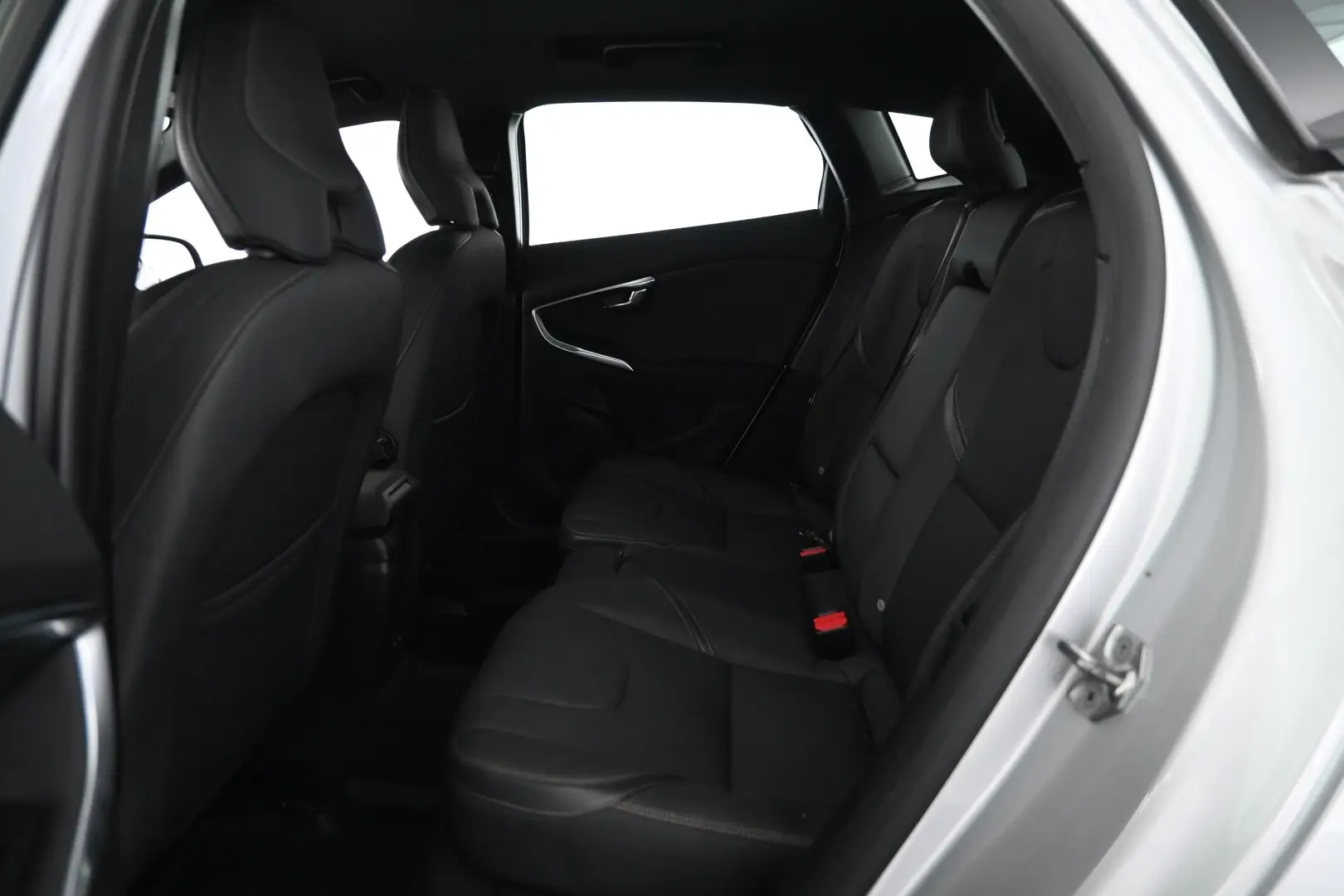 Car Image - K0ThCcFakw1bvtC0641qJ