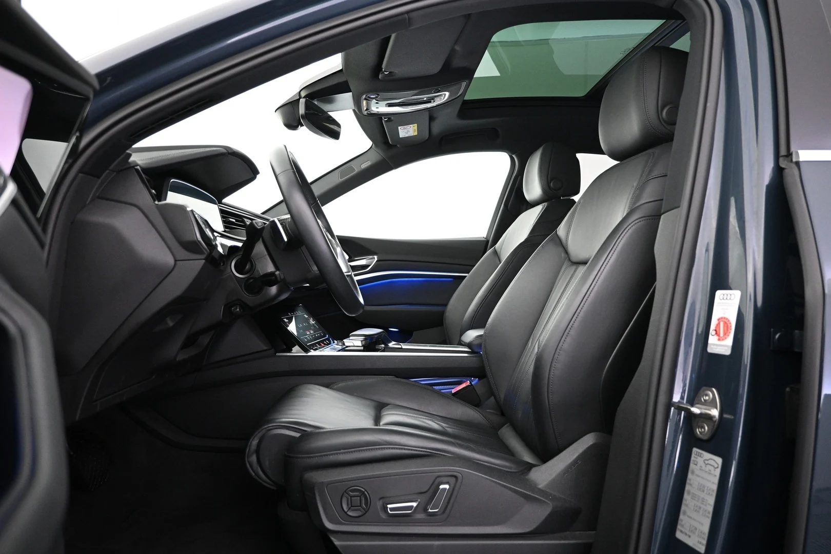Car Image - 1sudmpbwMfezEXVgUXBSrY