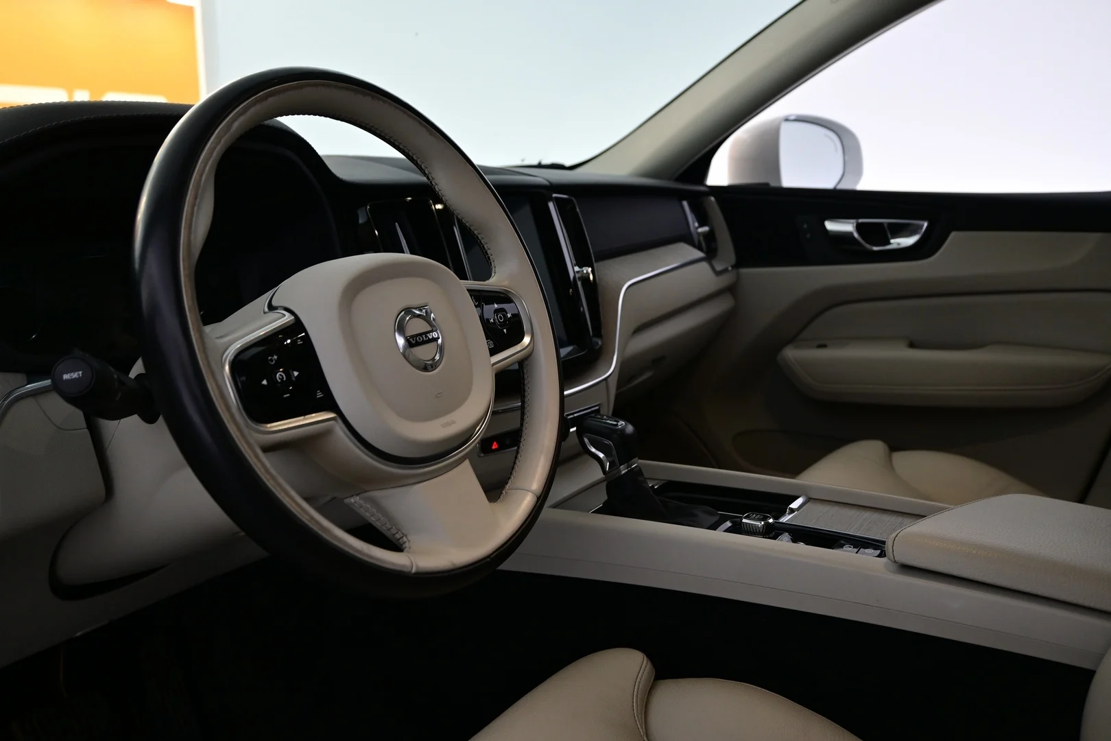 Car Image - 5gmZenNGc4xo7x9yCXyJzK