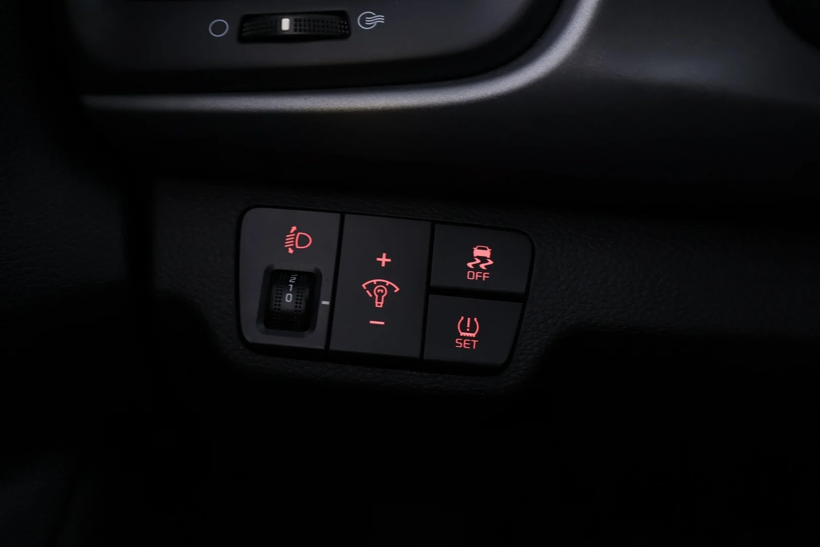 Car Image - 73N9PmogAOR5ymPye1ulqd
