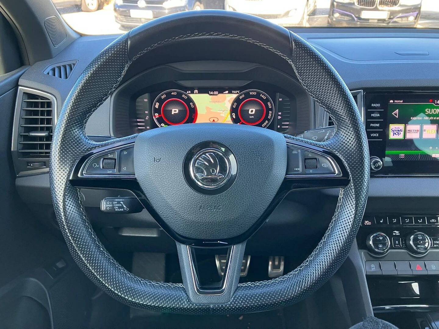 Car Image - 2Kxj0sBluoPi3ErOZBOFvL