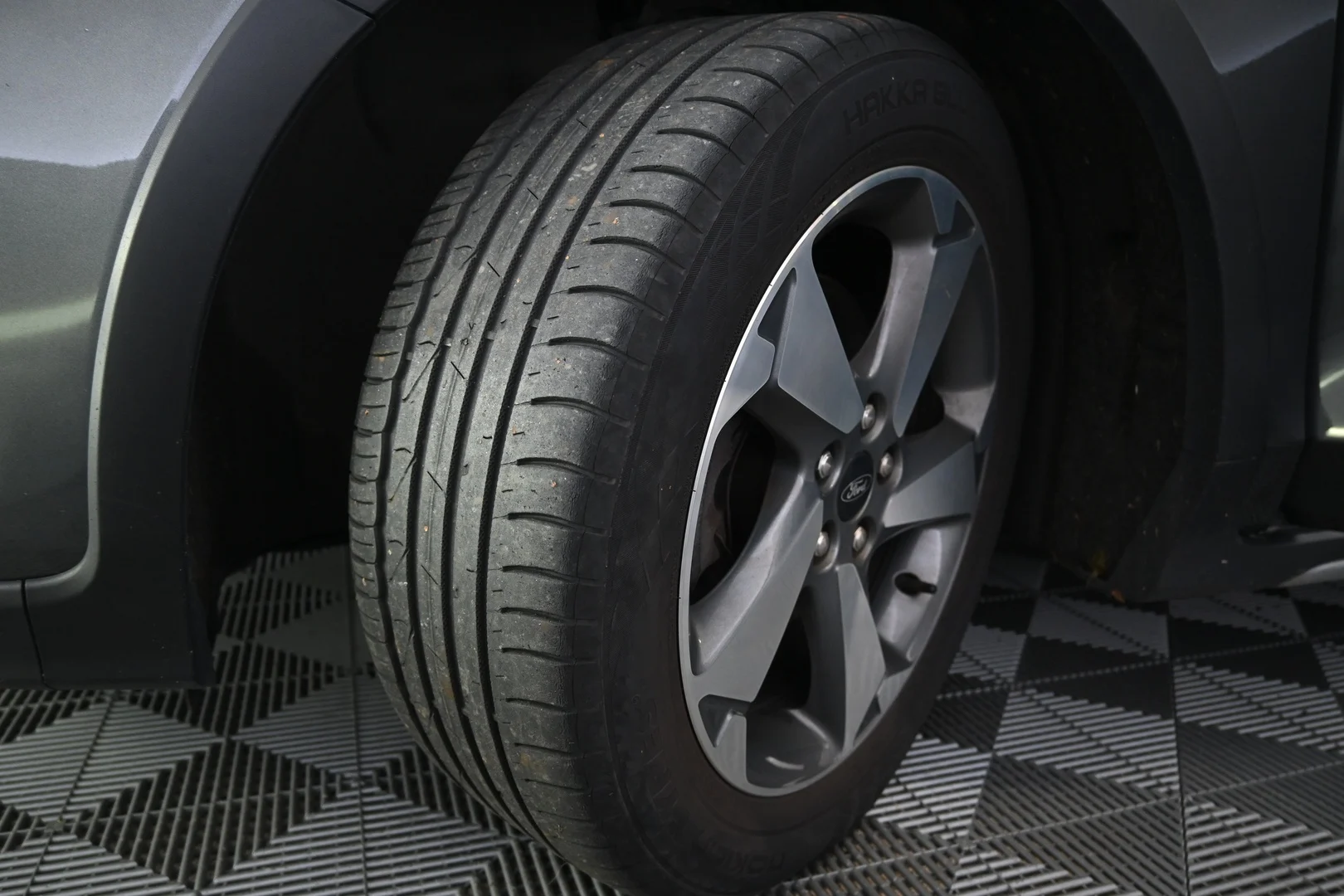 Car Image - 2uCyBP40zFVRmwRu57pvpq