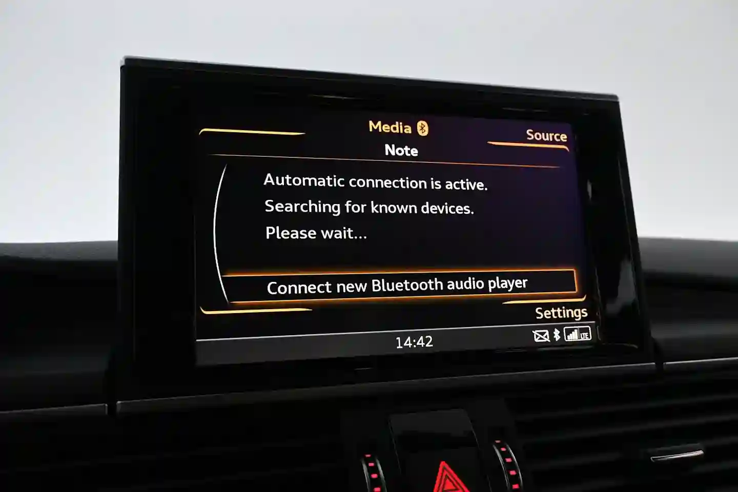 Car Image - 4vZA4TXxZTKUvXRzIKnhdy
