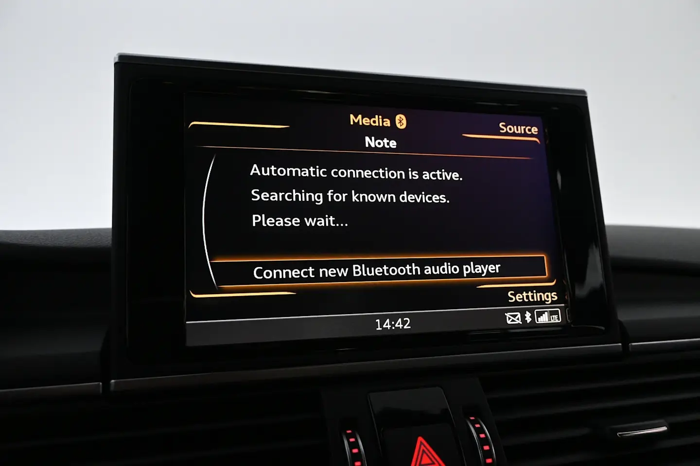 Car Image - 4vZA4TXxZTKUvXRzIKnhdy