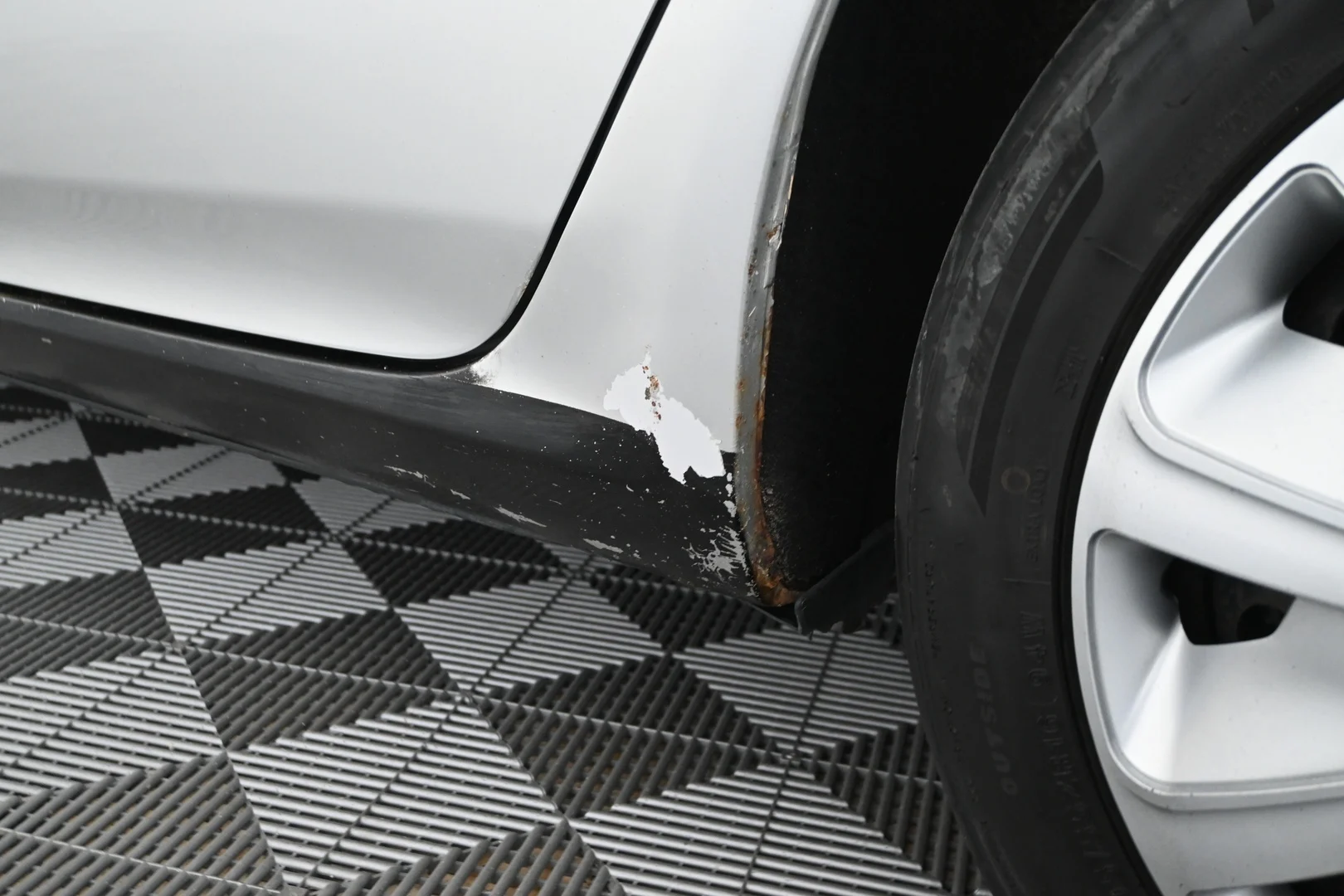 Car Image - 6uYyX4LpIyl98vA4UL3gEI