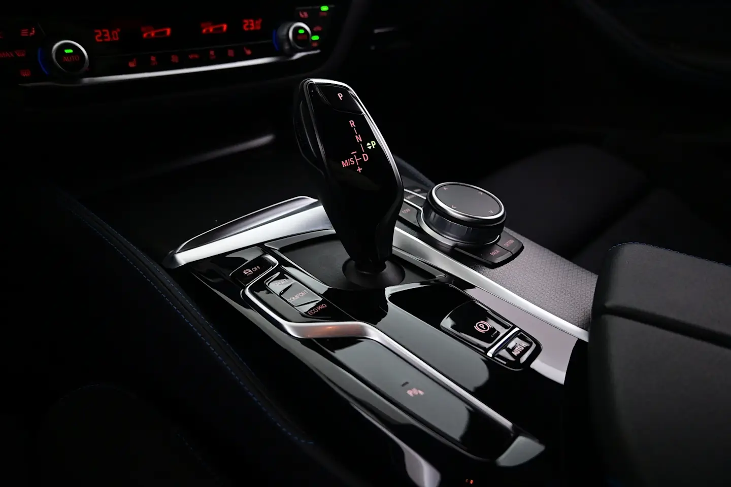 Car Image - 6JGXM3OPHrqw0i6Gvv4jfS