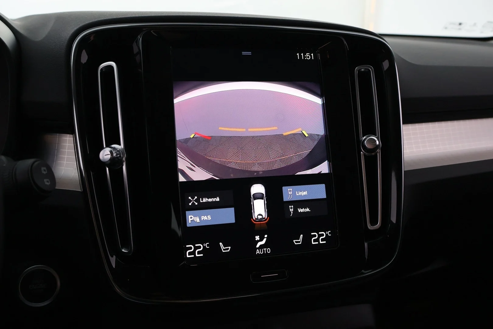 Car Image - 40dtQzLDzg7l5wRealjv08