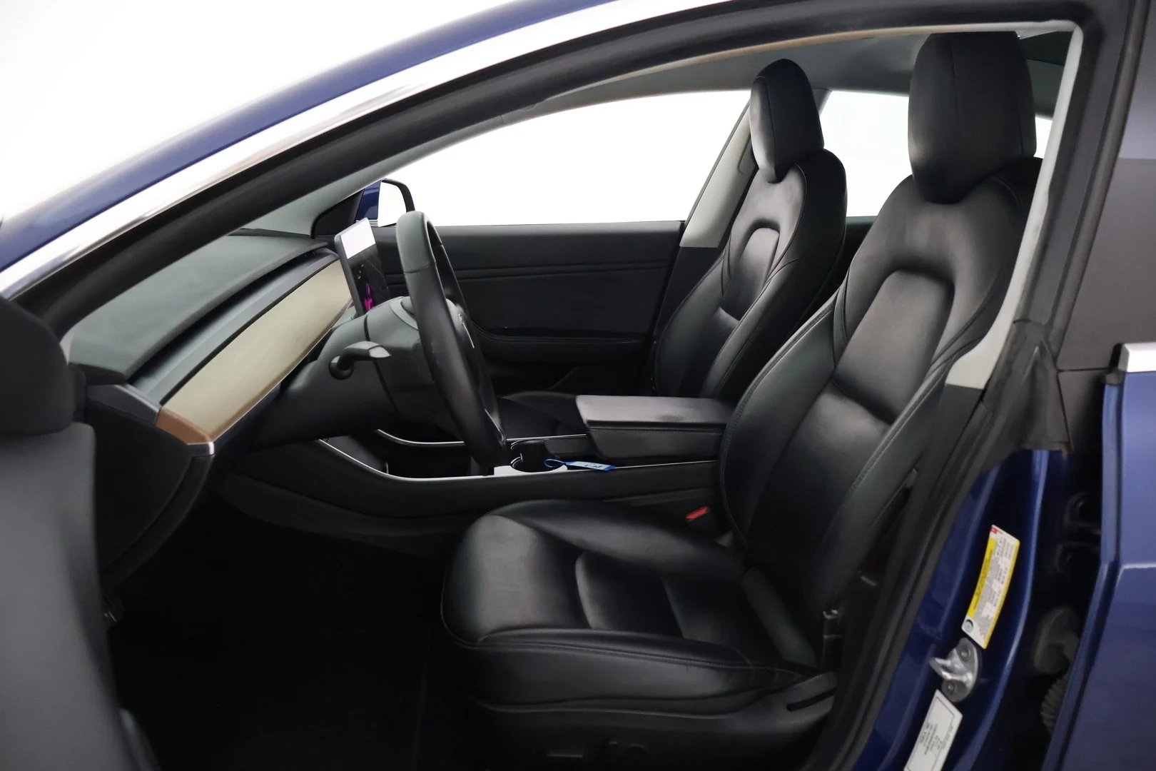 Car Image - 6b4rxXzaTpOdNhrheC4ZHj