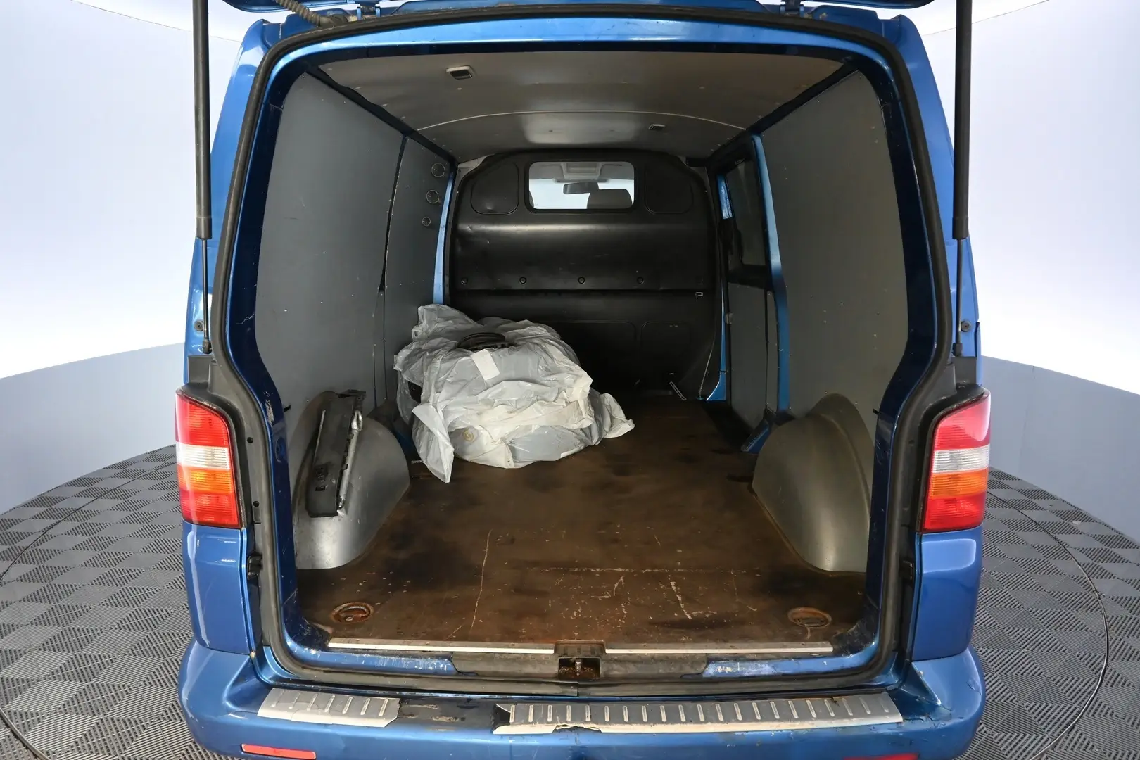 Car Image - 1cV7FKw9mDklFmOv0yuA2j