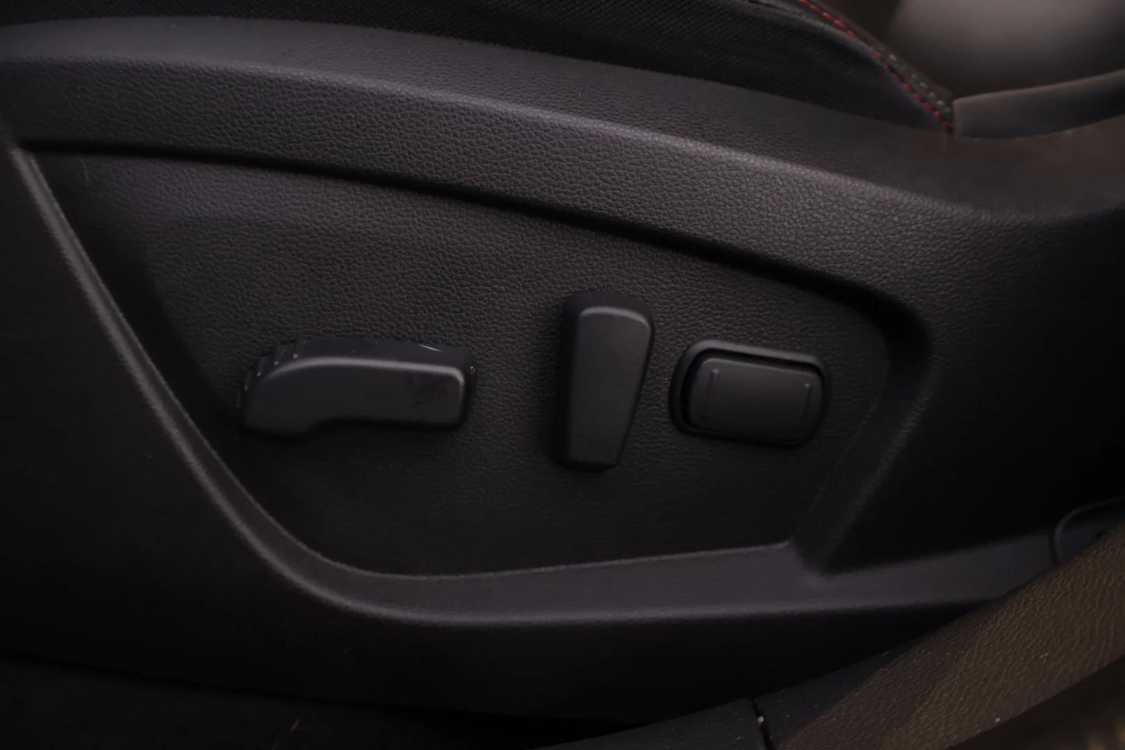 Car Image - 7dk2xSPZLJnkDfxp5qyjPC