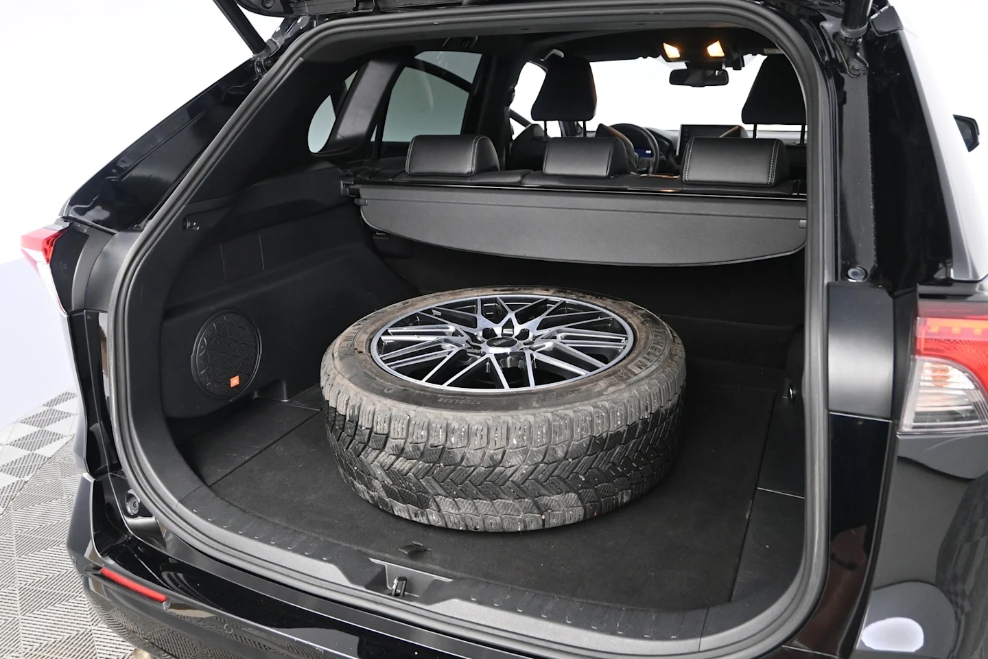Car Image - 2NjjxGH9vhGNYGzJkrb52y