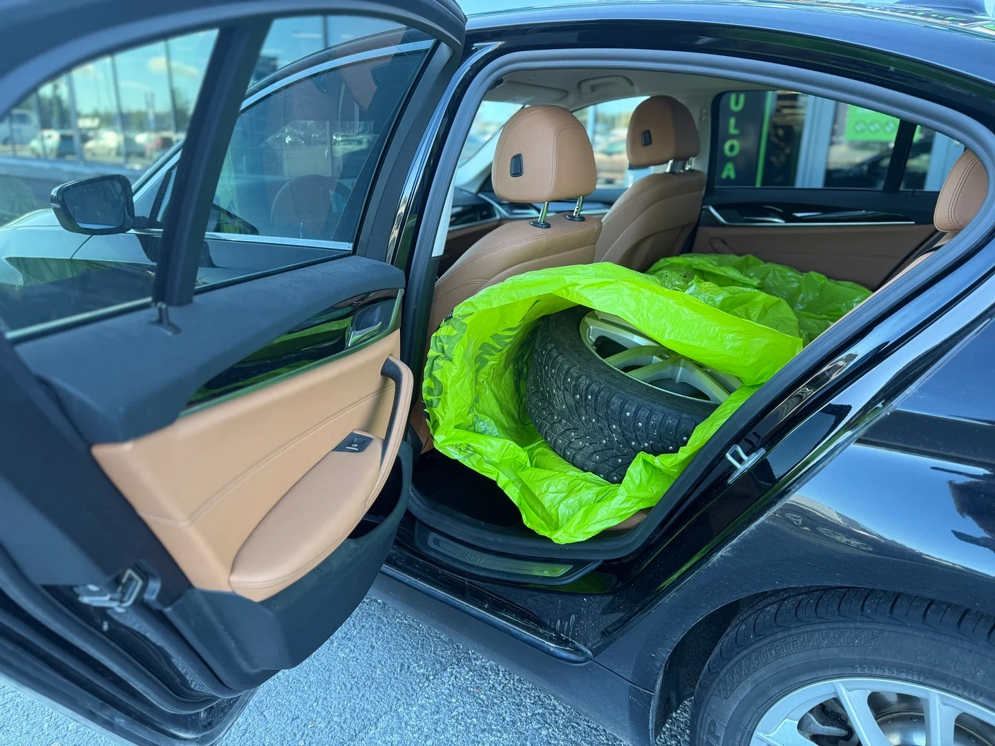 Car Image - 43L371HkZeAGhZwV3jnLH