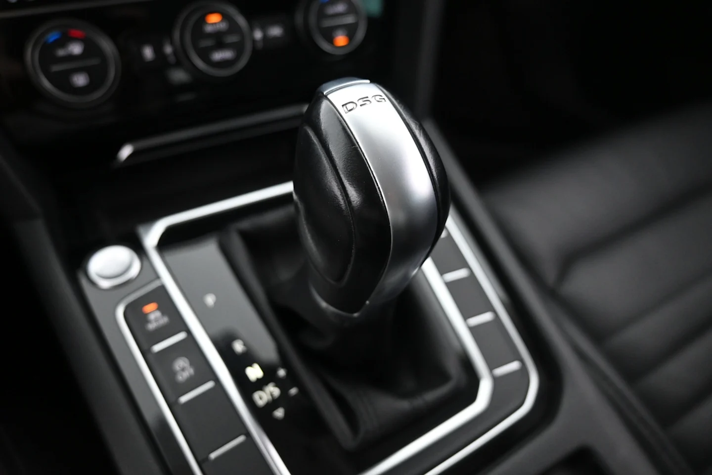 Car Image - dUVTut2RZ8LpI6qOiLTPd