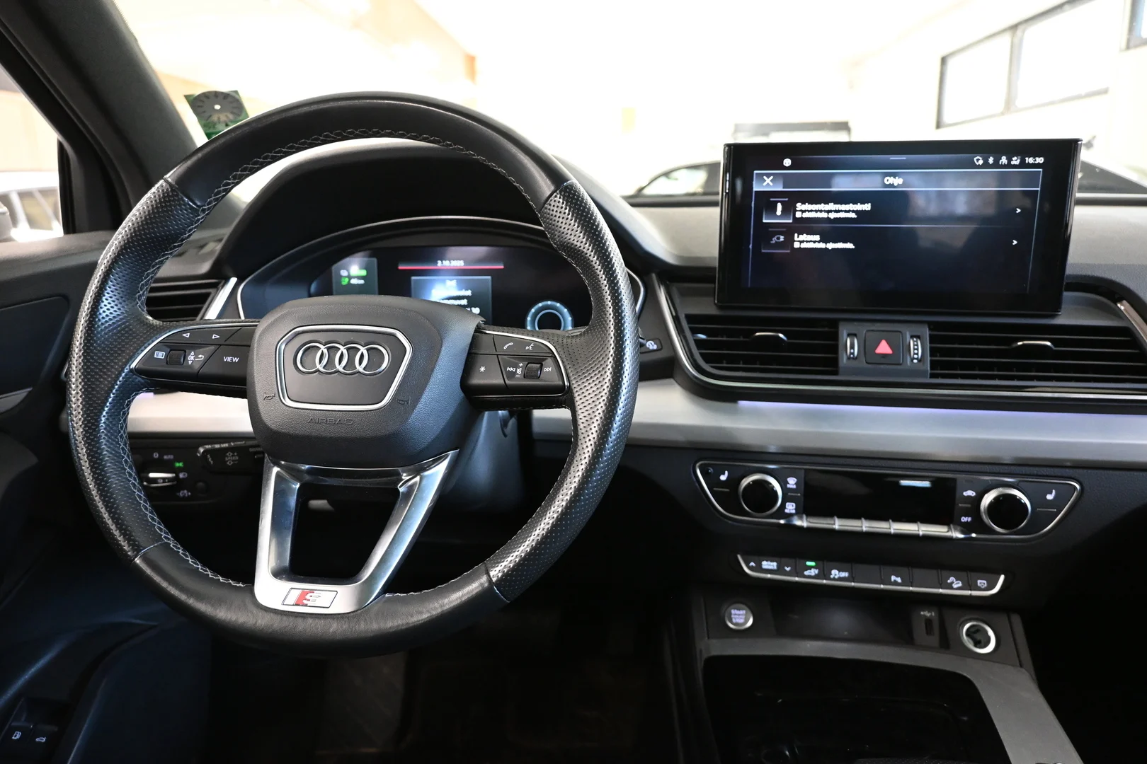 Car Image - 1n3KliyacGxdhCgdczm4lx