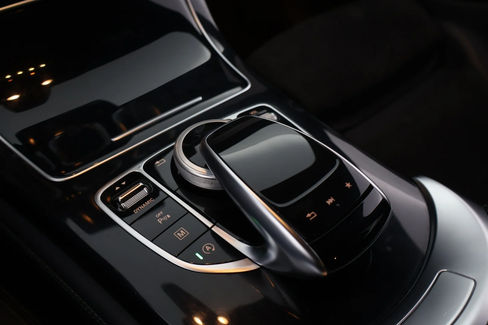 Car Image - RLCnEQRn3Cz2TgY39MSnq