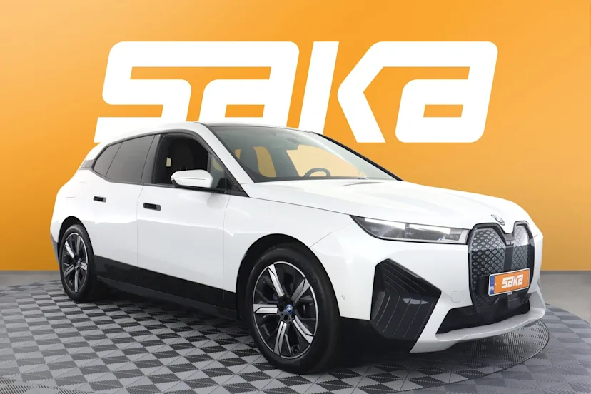 BMW iX