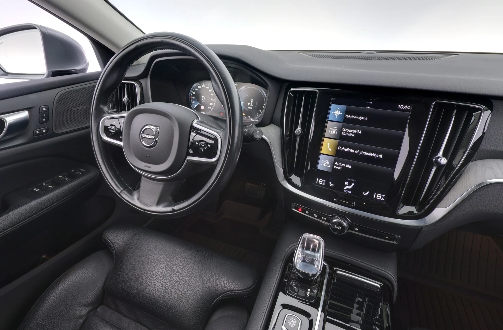 Car Image - pKKvEjCqS0QZJXdau2W5q