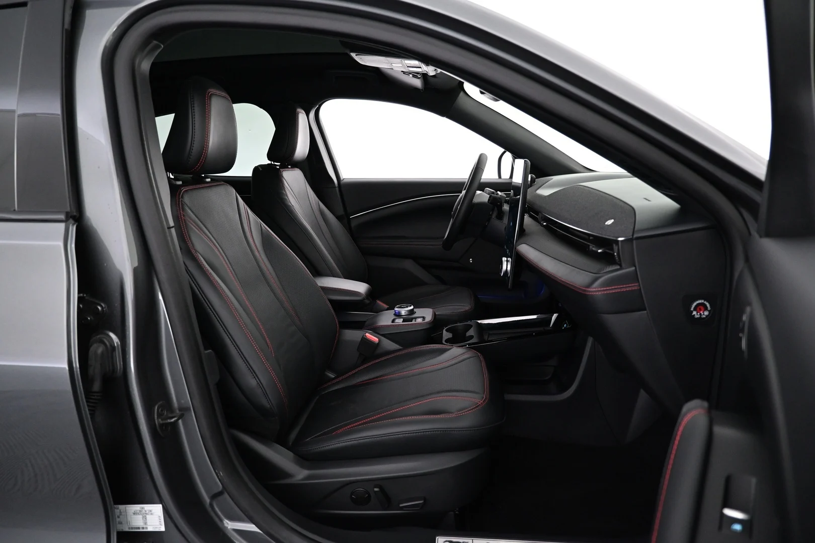 Car Image - UlnNULSsQCde0YBUnIVAx