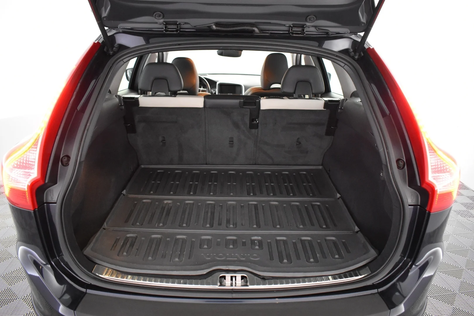 Car Image - 6ntizrJS4lKNVp8E2yy5jX