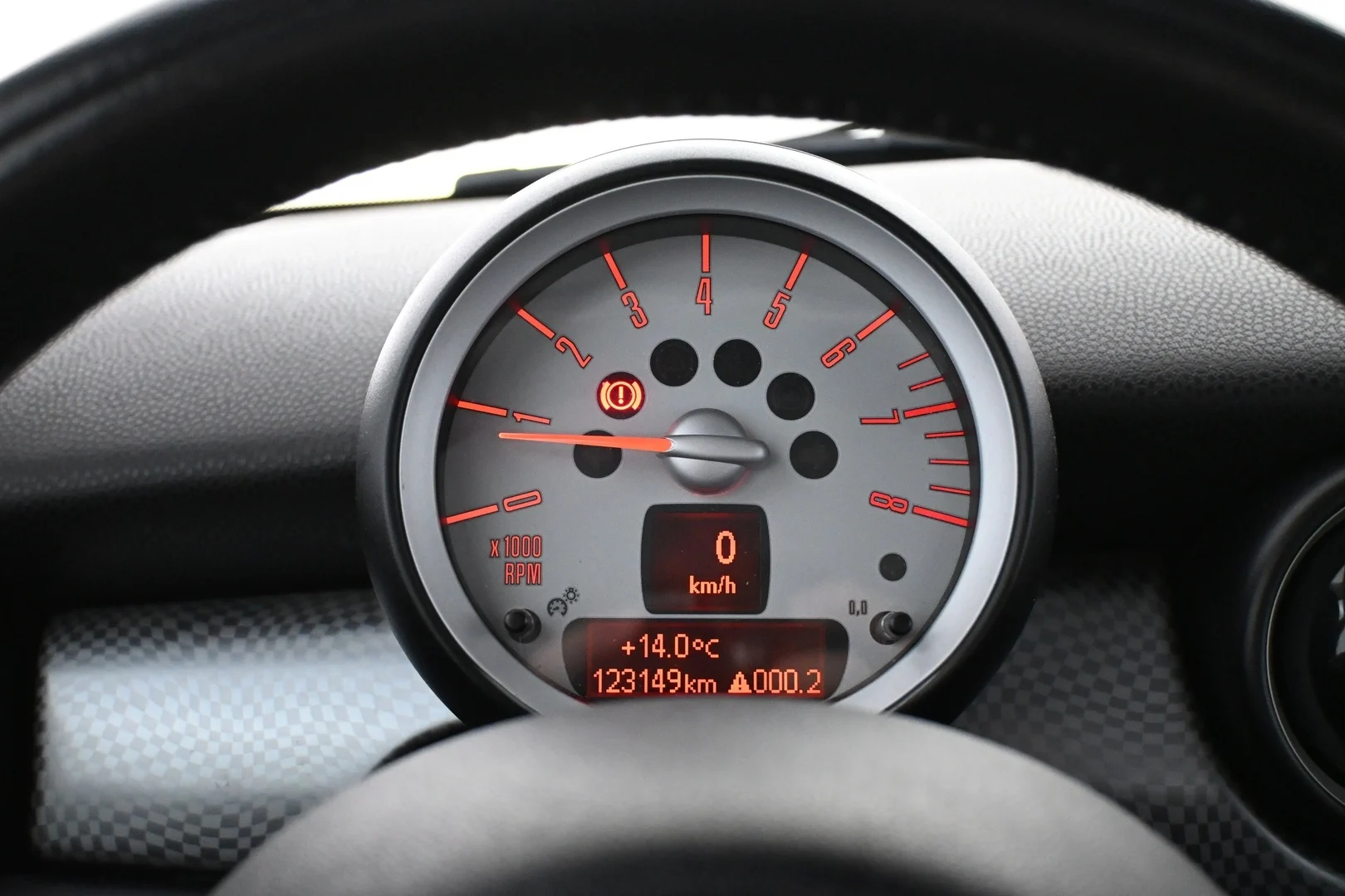 Car Image - 6H20dmsTpGUDuQtXadDOyi