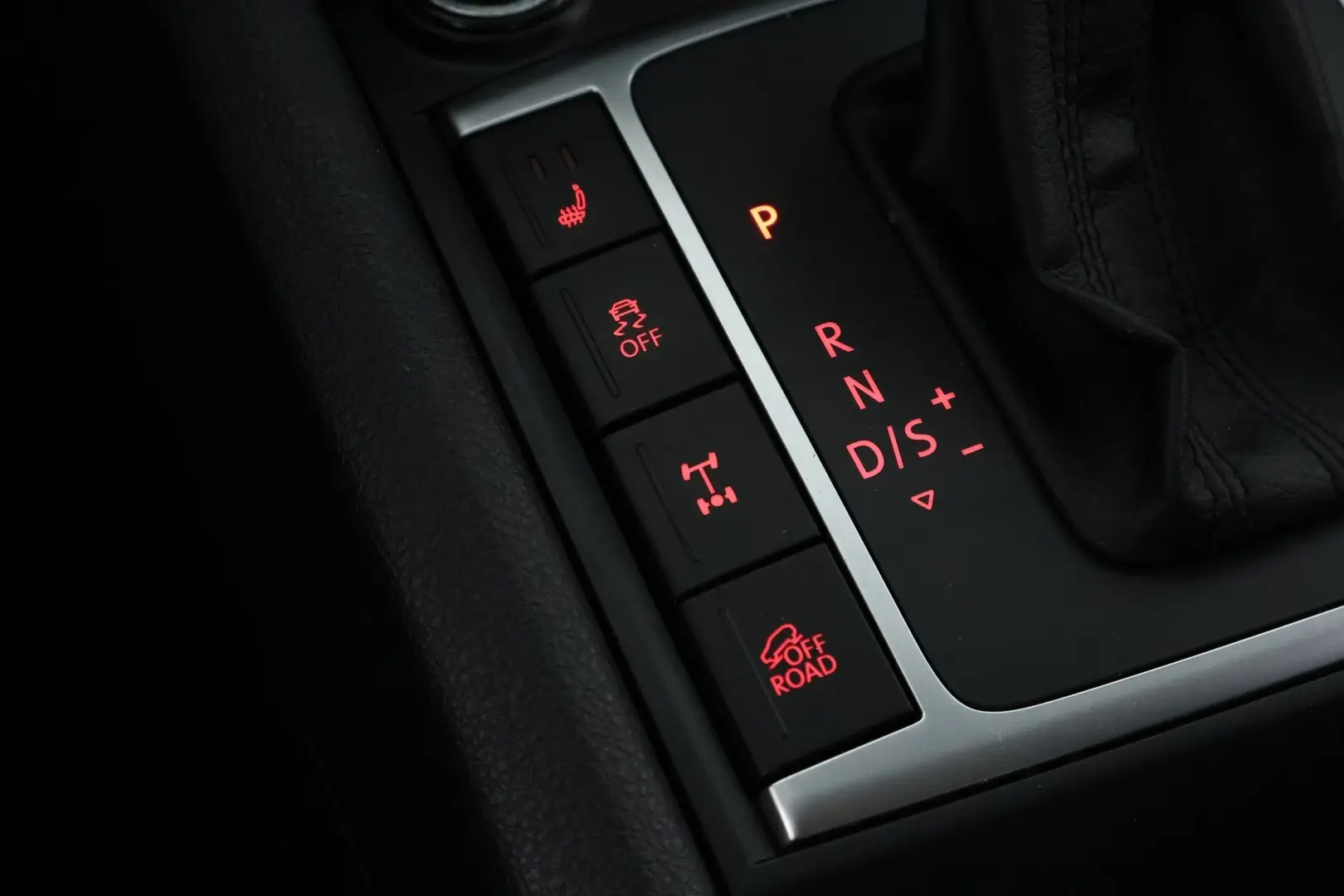 Car Image - 5fIUU6OGiCnivMp8aaXiDB